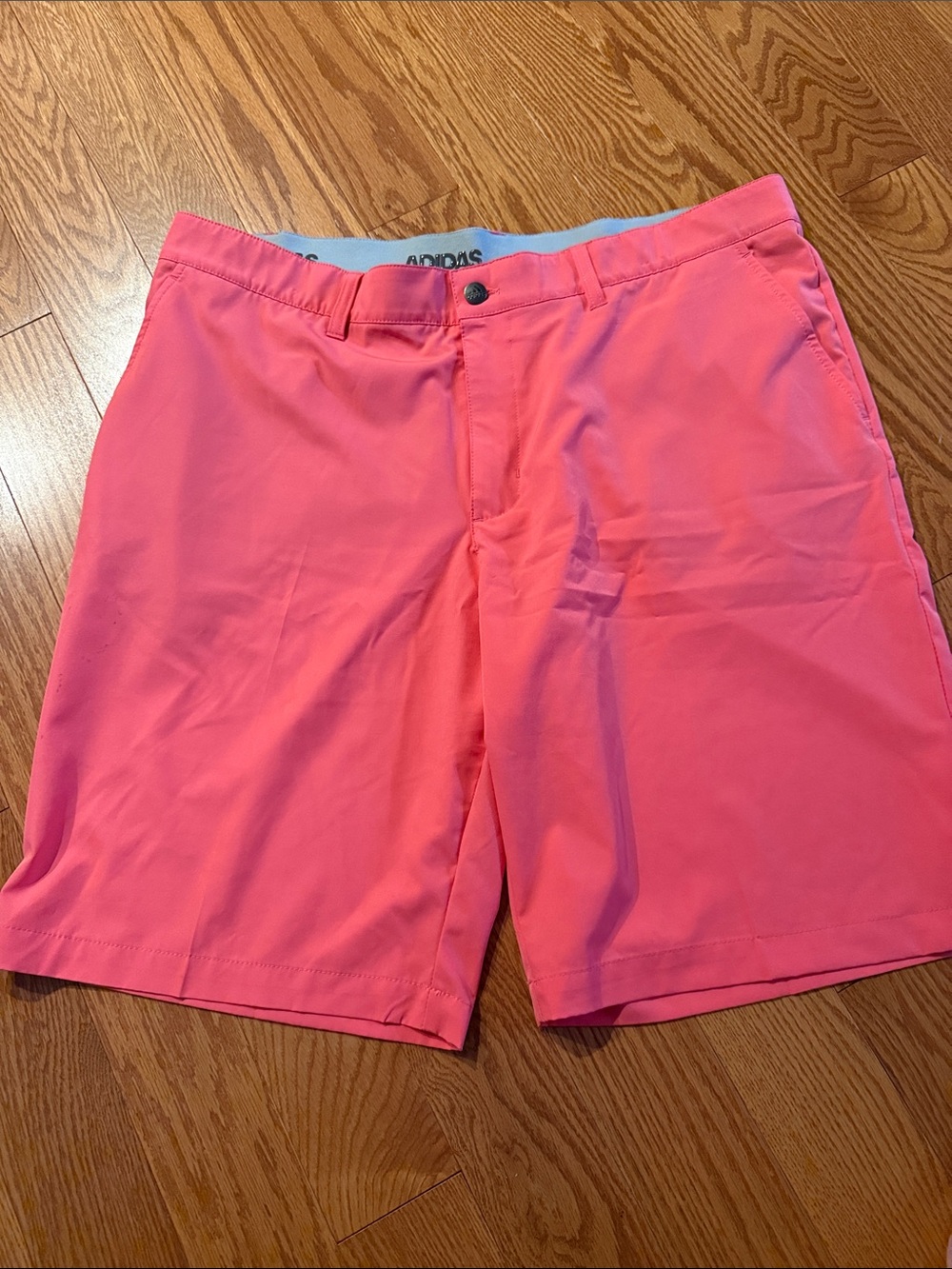 Adidas Ultimate 365 Men’s Melon Orange Golf Shorts. 10” EUC